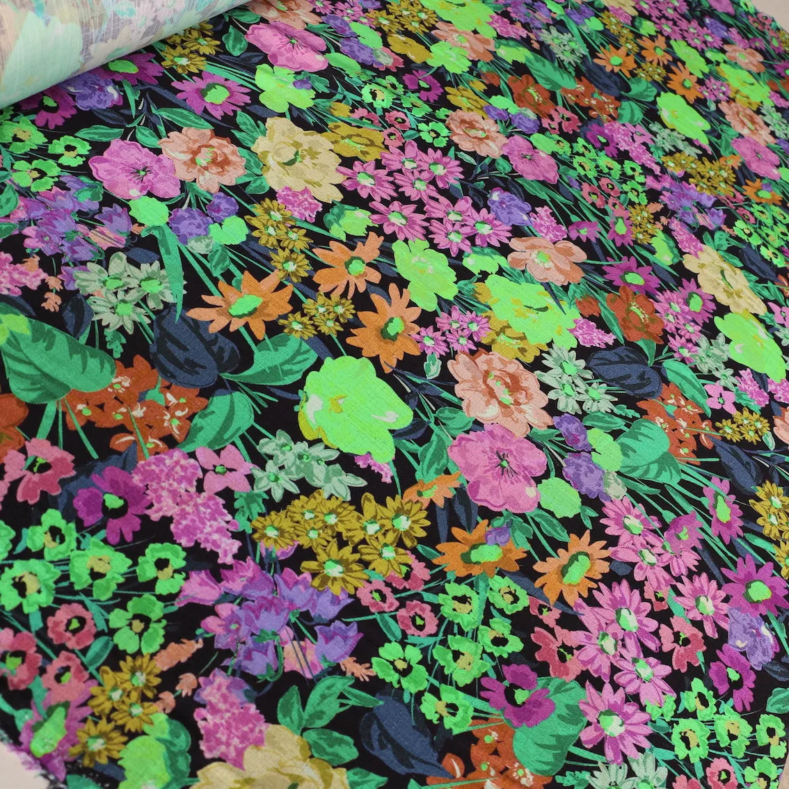 A Bunch Of Flowers Viscose/Linen Blend