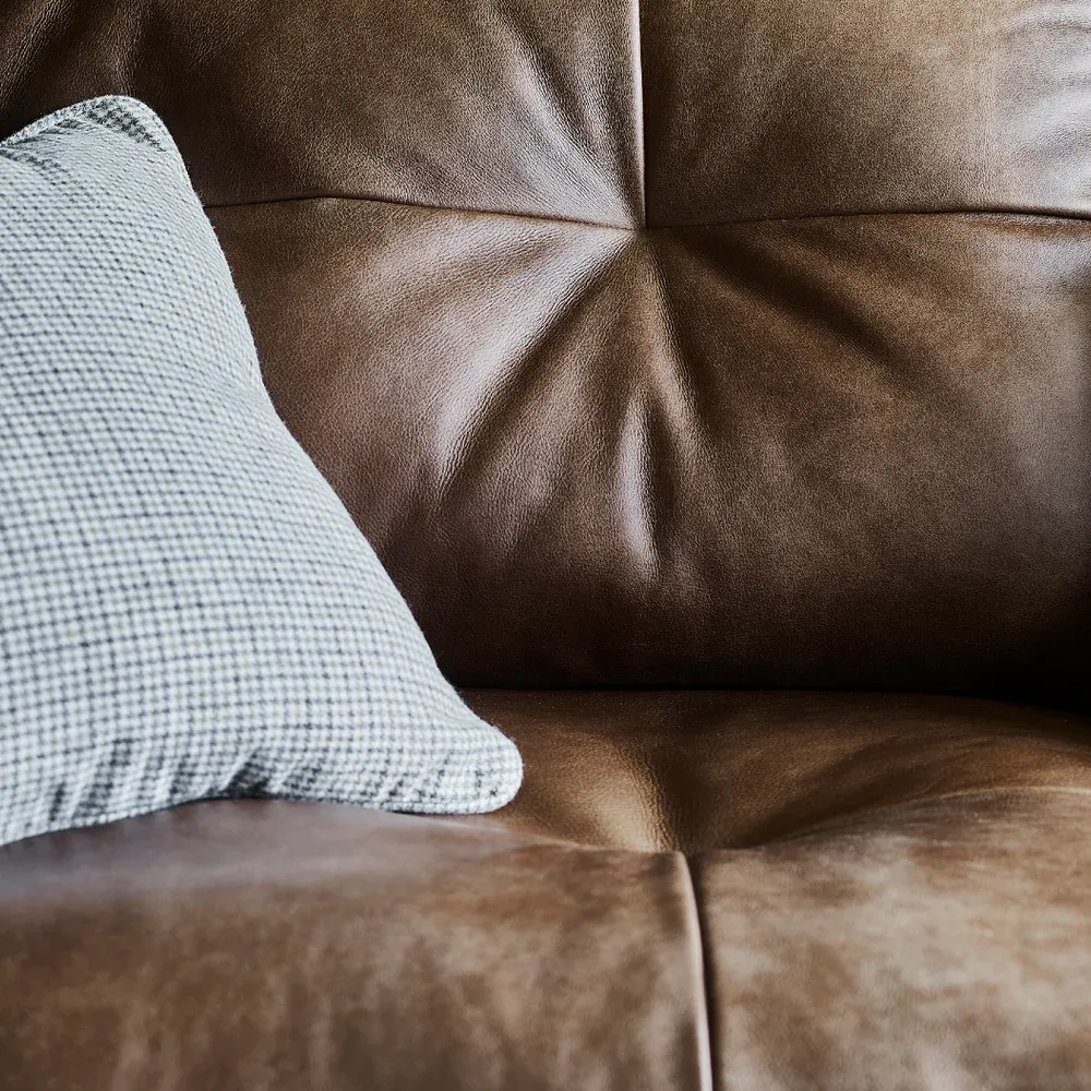Bailey Three Corner One LHF | Leather