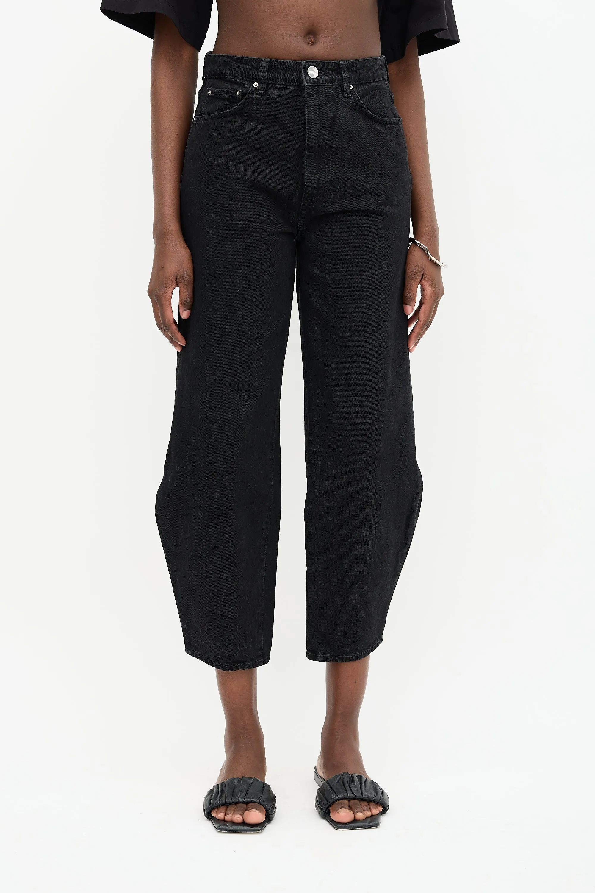 Barrel Leg Jeans