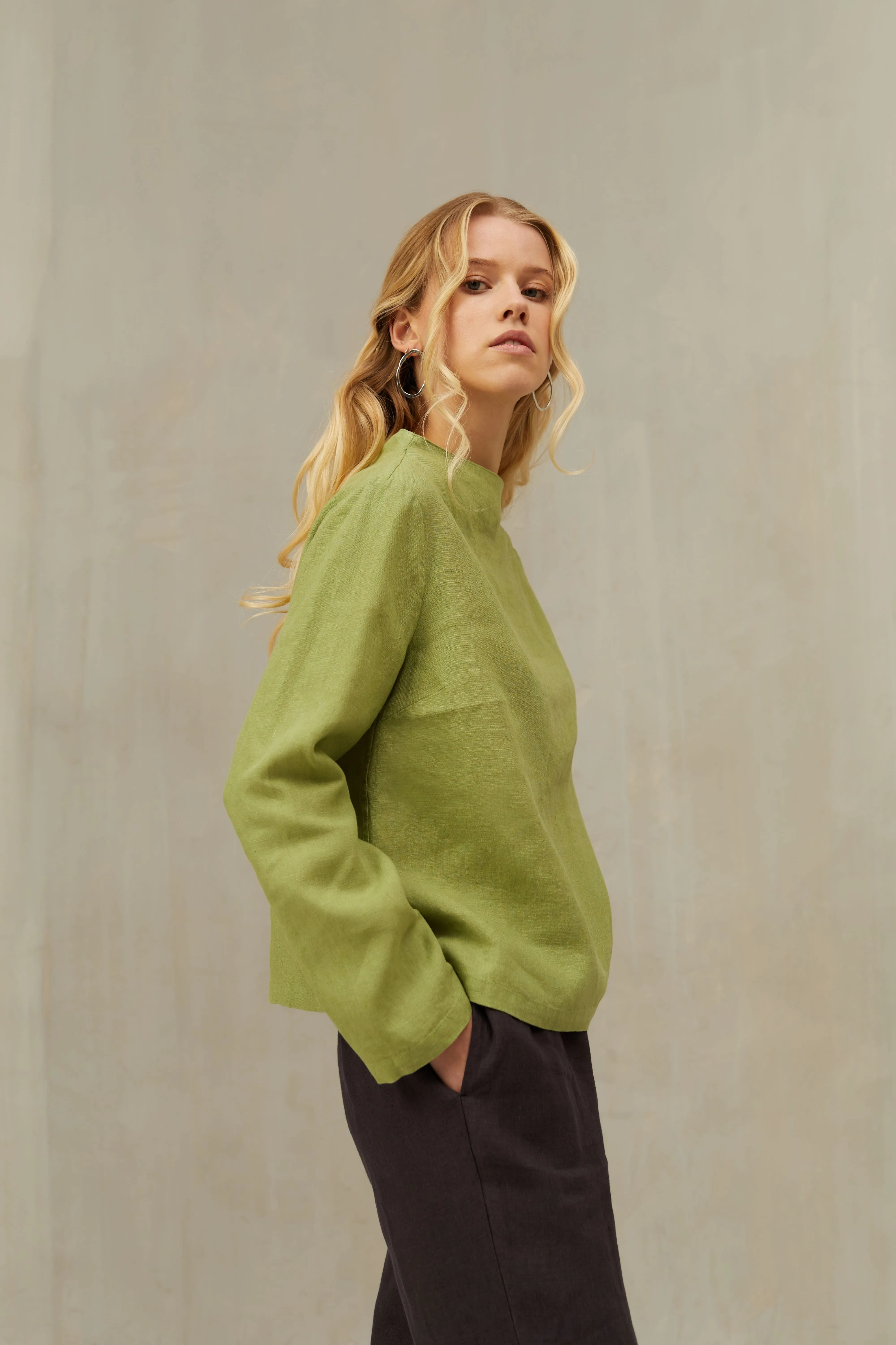 Linen Blouse AYA with Long Sleeves and Higher Neck