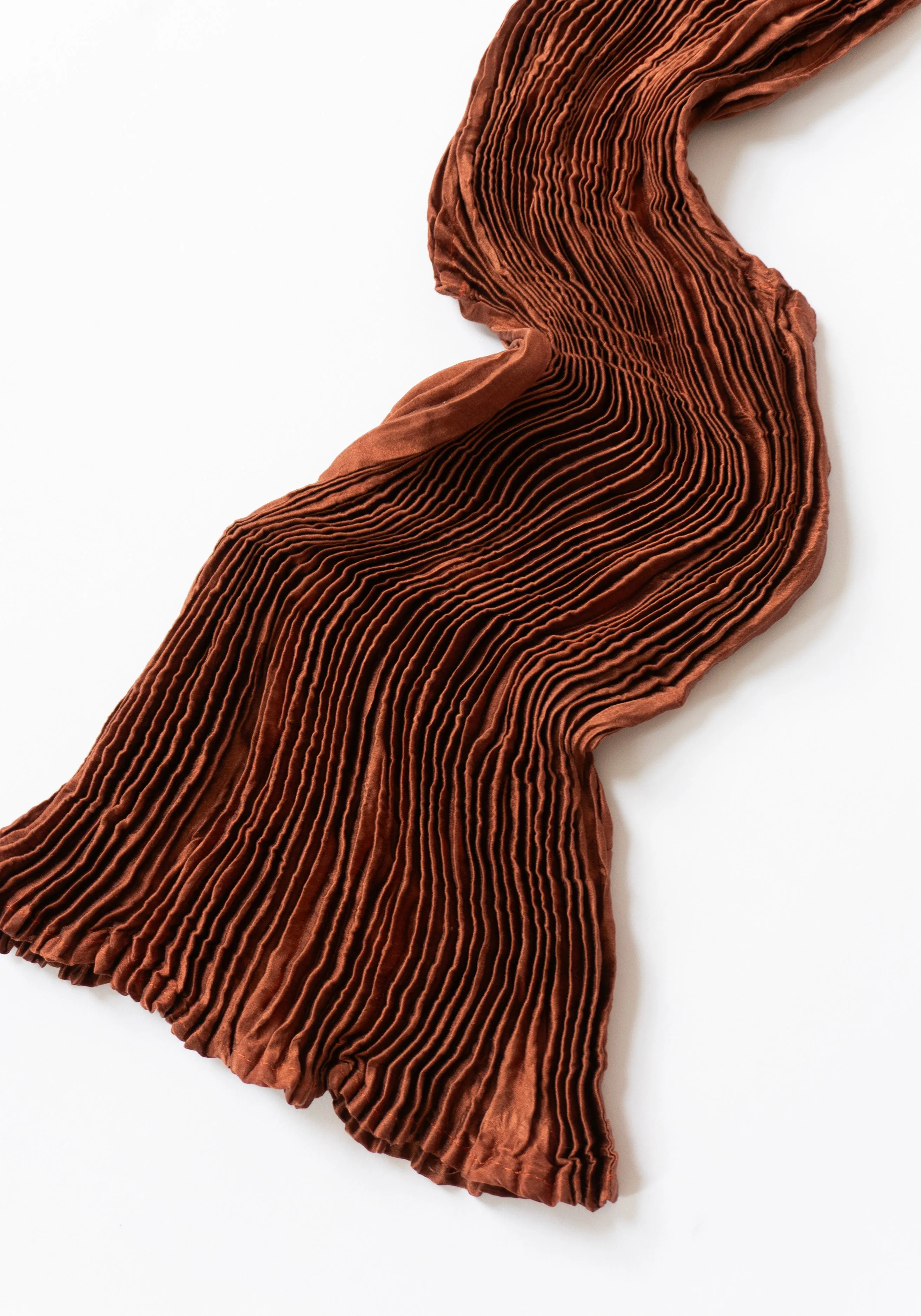 Luxurious Silk Plissé Tank Top in Rich Mahogany Brown