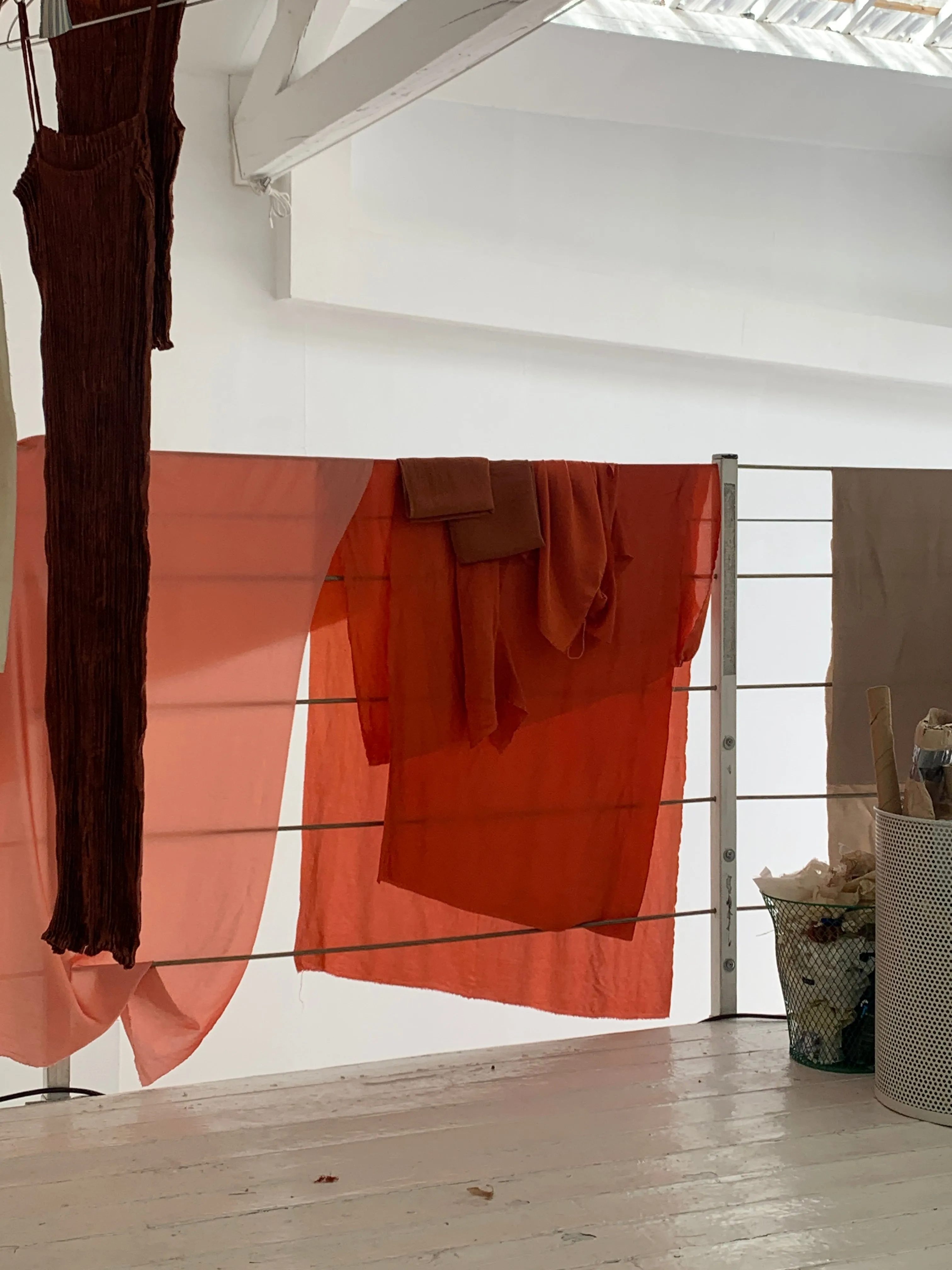 Luxurious Silk Plissé Tank Top in Rich Mahogany Brown