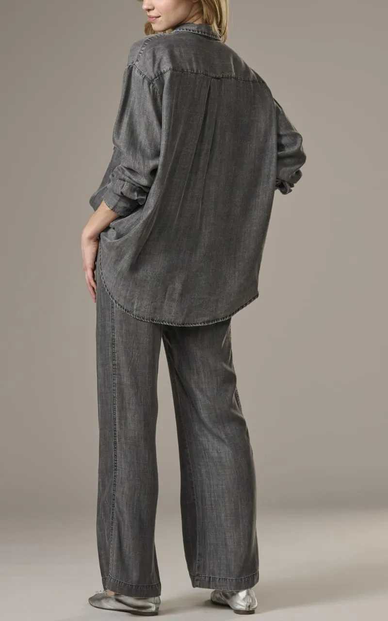 Splendid- Macie Denim Button Down